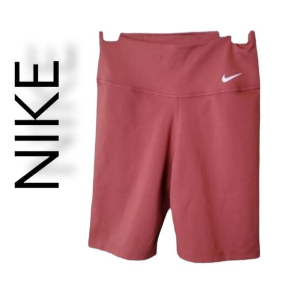 NWT Nike One Tight Fit  Mid Rise Dry Fit Technology Size XS - Picture 1 of 11